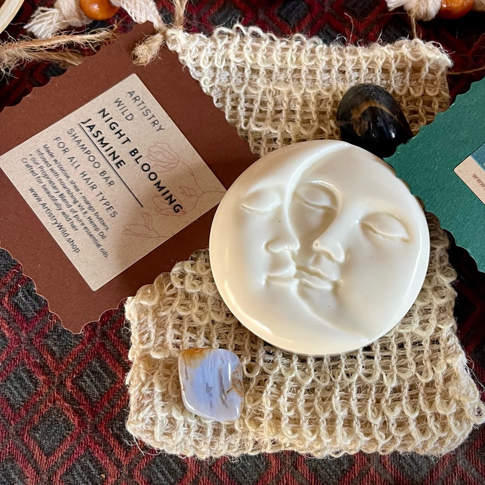 💐 Night Blooming Jasmine Shampoo Bars!
